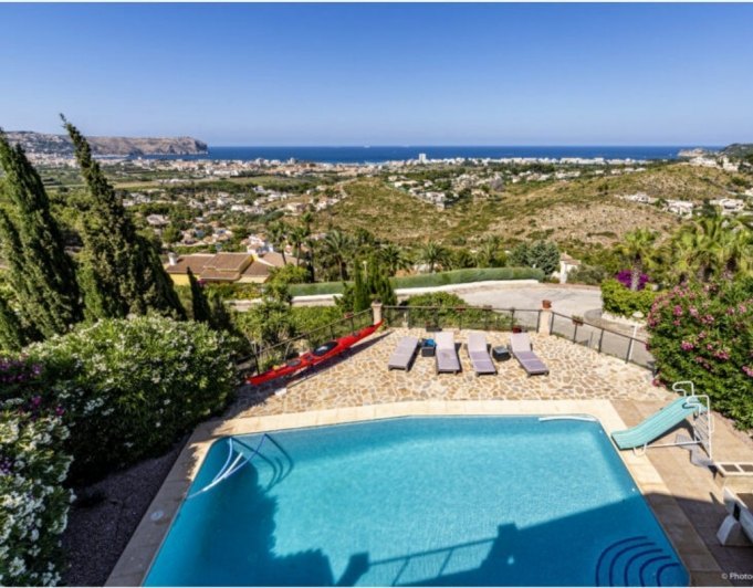 Villa de lujo con vistas al mar de ocho camas en venta en Jávea - Imagen 13