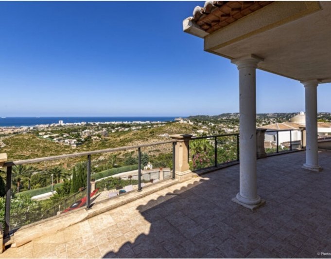 Villa de lujo con vistas al mar de ocho camas en venta en Jávea - Imagen 15