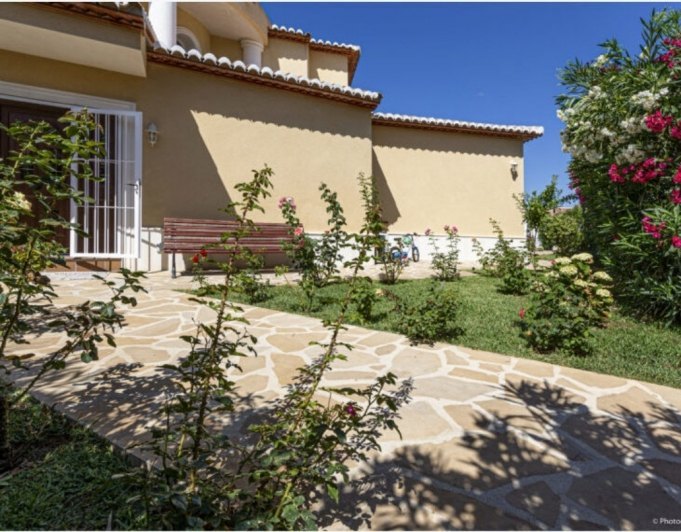 Villa de lujo con vistas al mar de ocho camas en venta en Jávea - Imagen 35