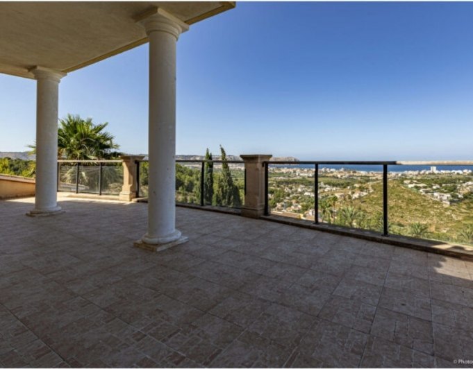 Villa de lujo con vistas al mar de ocho camas en venta en Jávea - Imagen 52
