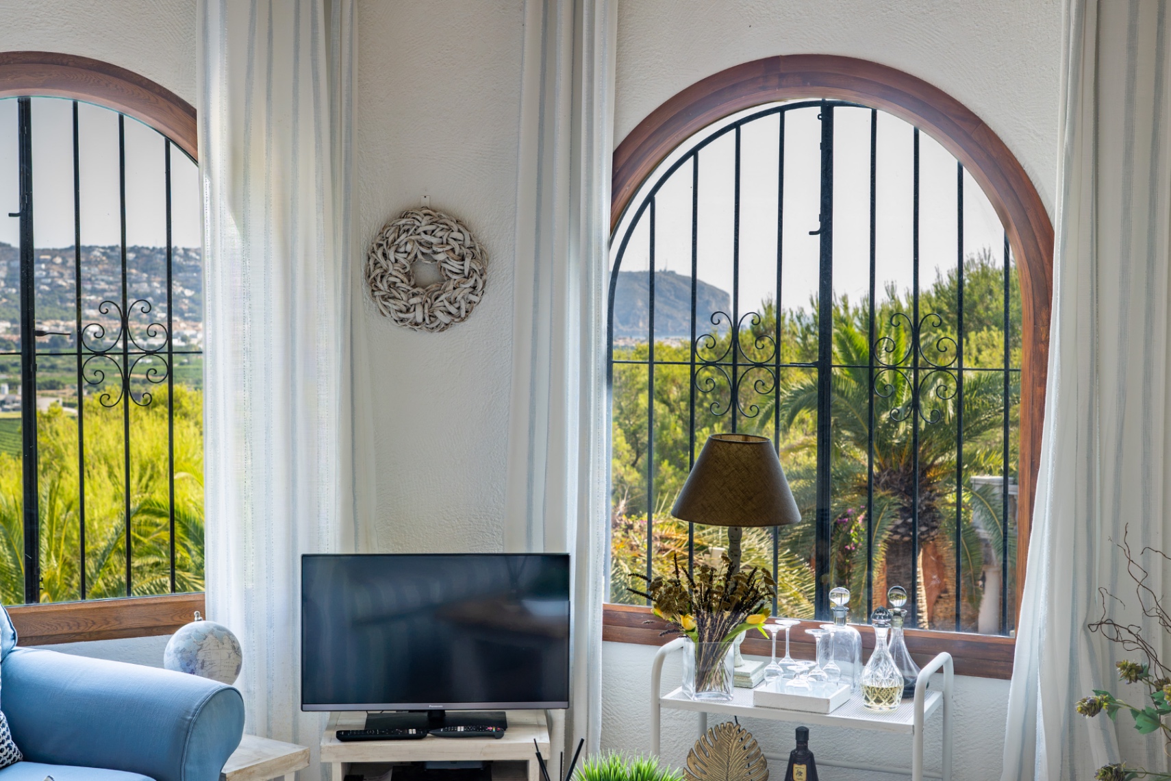     Sea View Villa with Panoramic Montgó Views