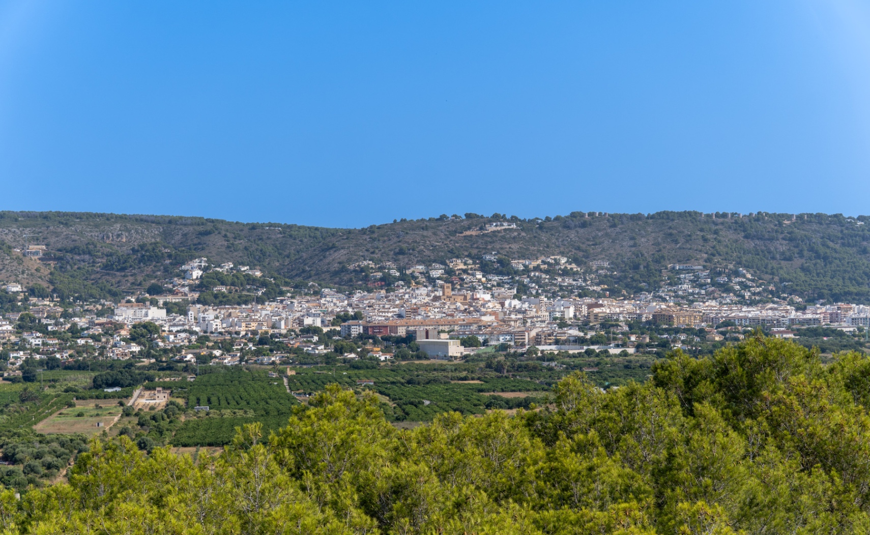     Sea View Villa with Panoramic Montgó Views