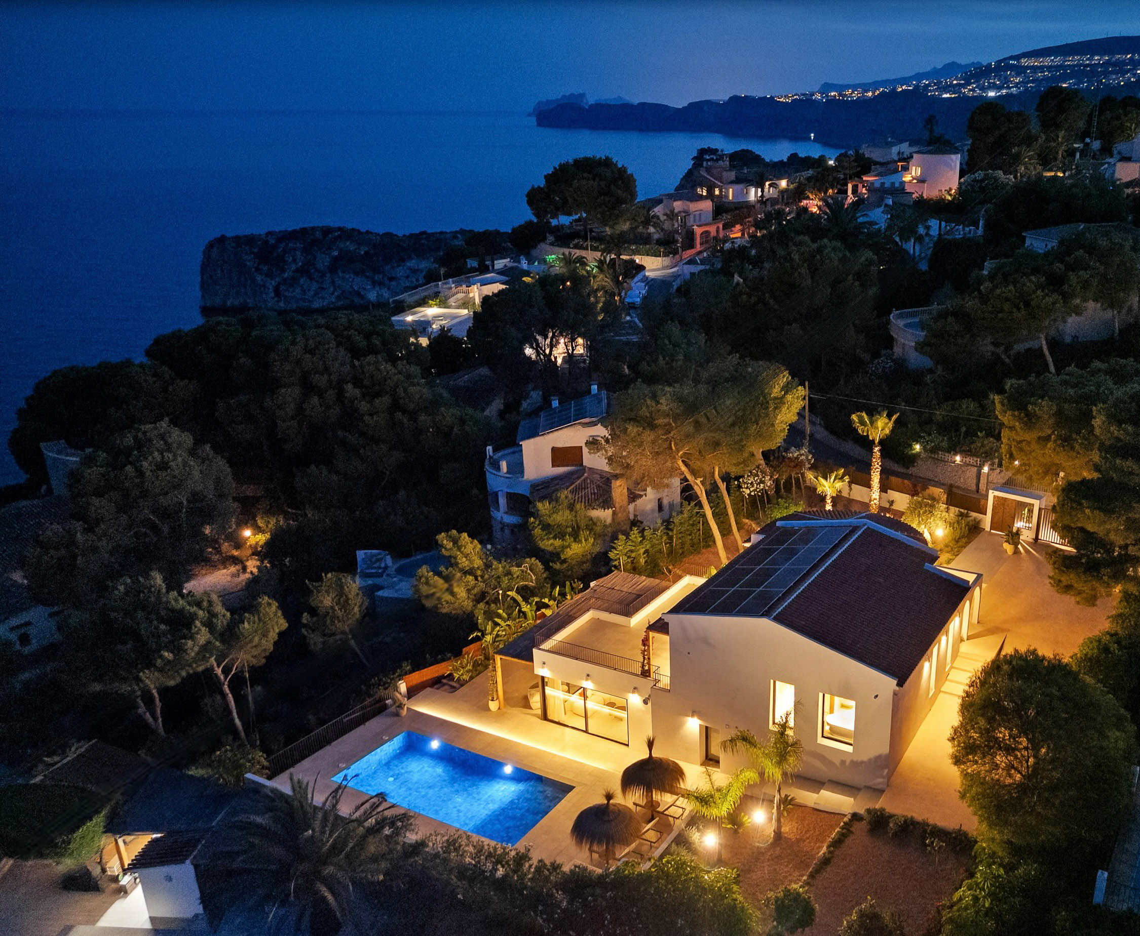 Luxe Zeezicht Villa op het Zuiden - Imagen 21