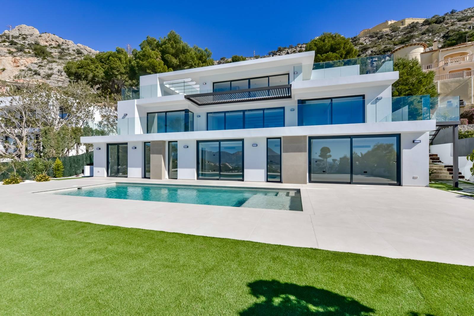 Contemporary Sea-View Villa in Altea Hills
