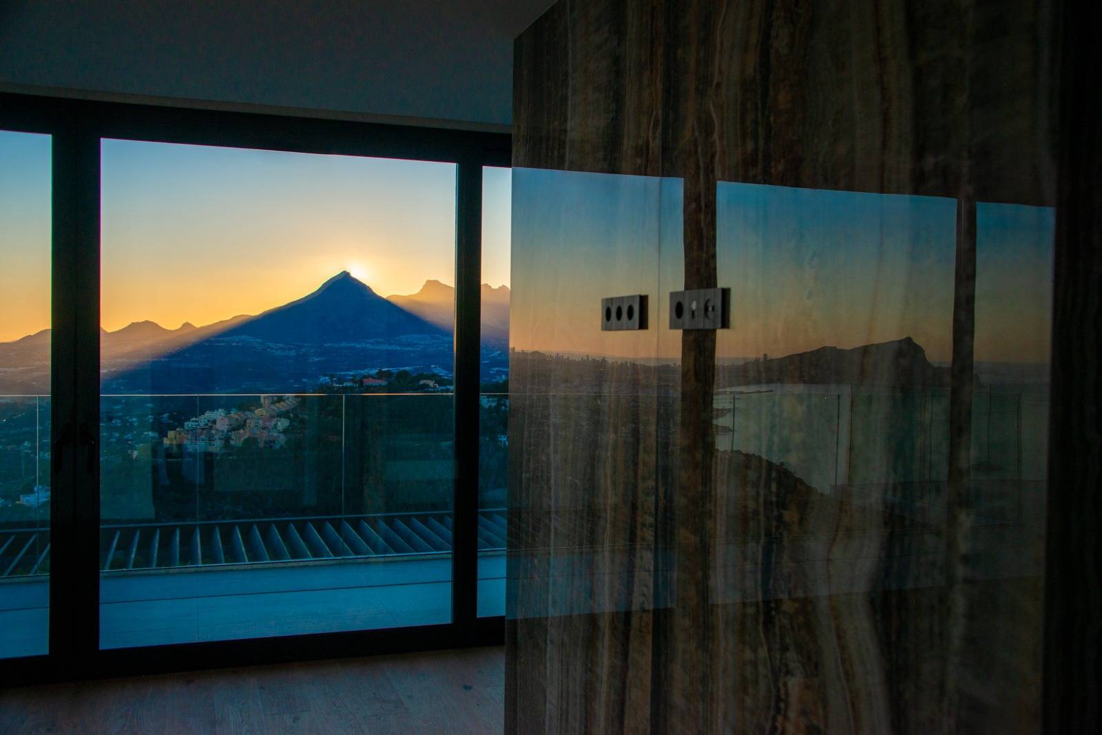 Contemporary Sea-View Villa in Altea Hills