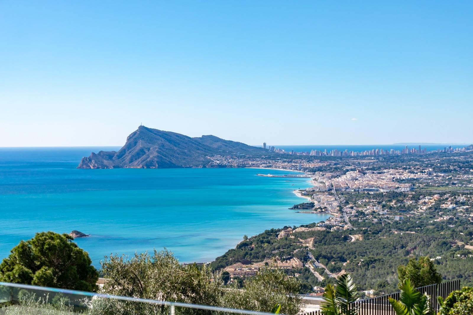 Contemporary Sea-View Villa in Altea Hills