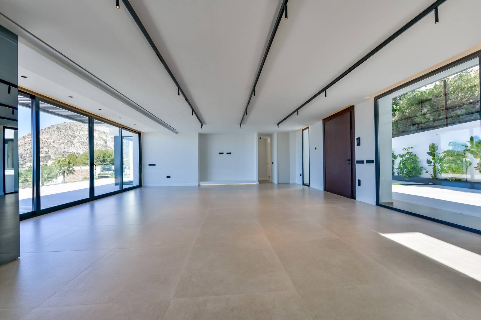 Contemporary Sea-View Villa in Altea Hills
