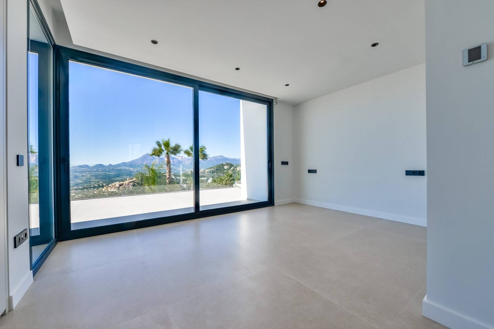 Contemporary Sea-View Villa in Altea Hills