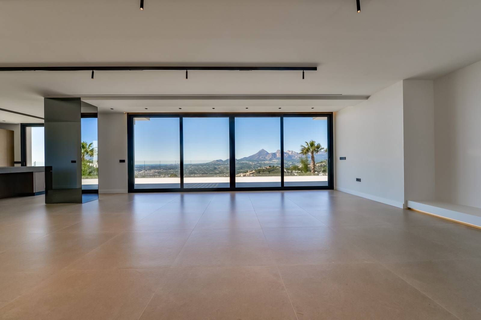 Contemporary Sea-View Villa in Altea Hills