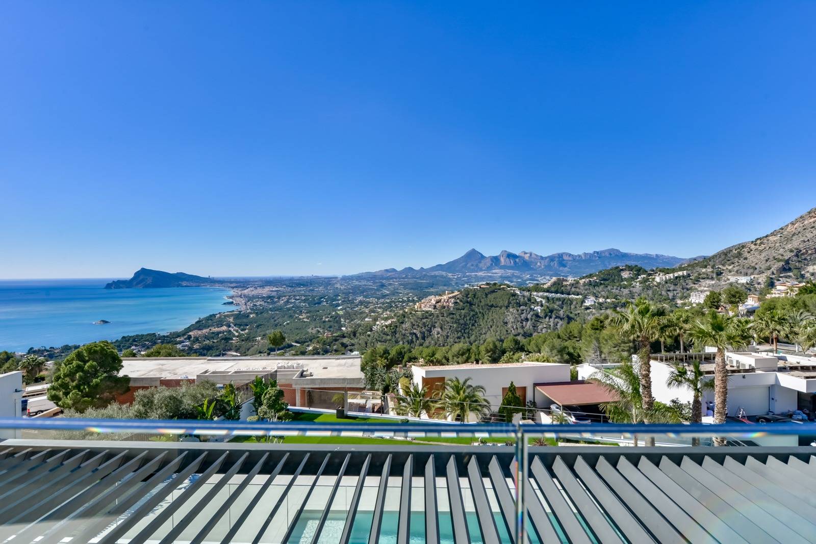 Contemporary Sea-View Villa in Altea Hills