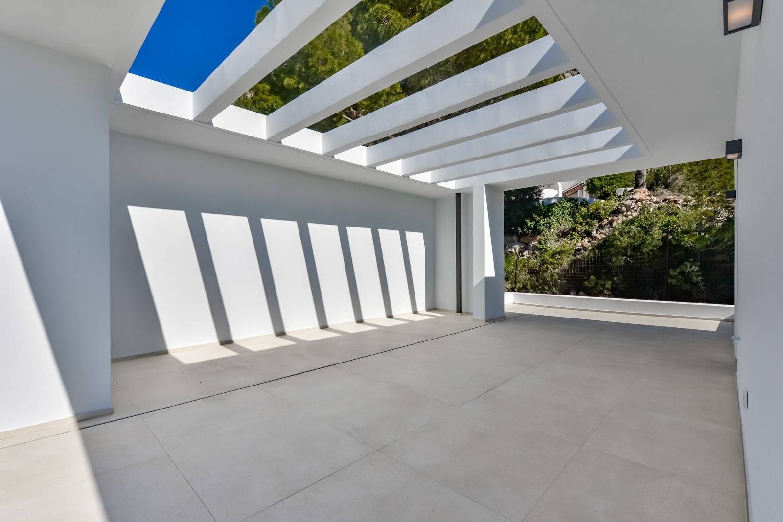 Contemporary Sea-View Villa in Altea Hills