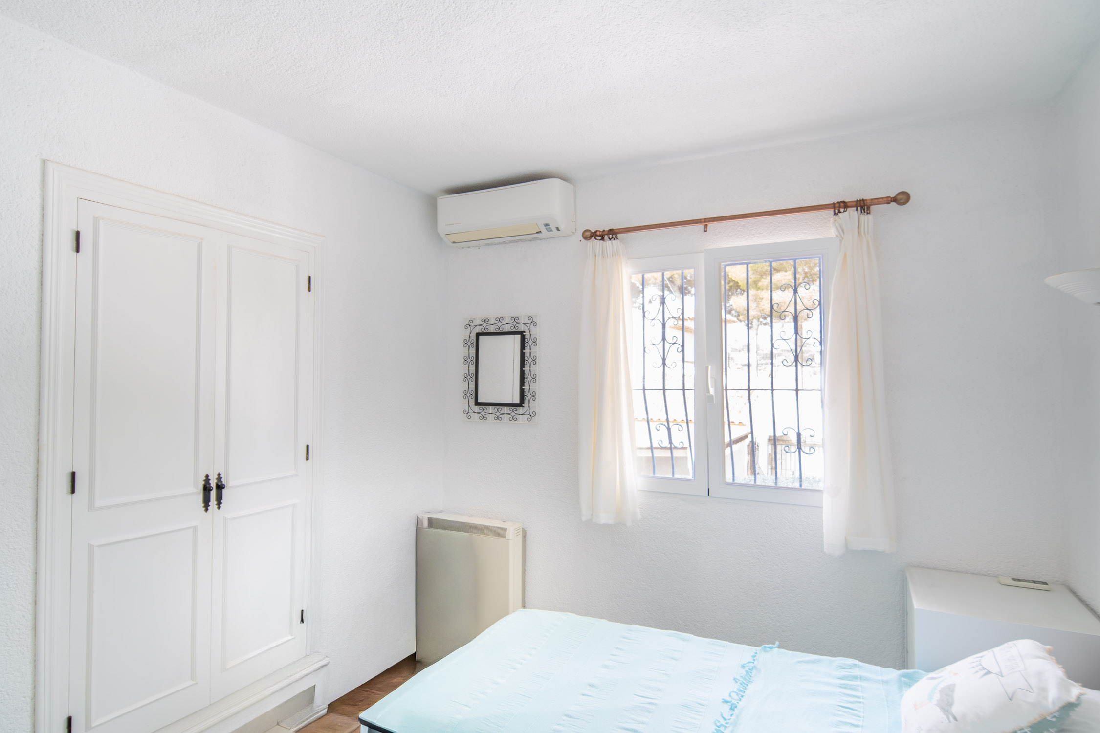 South-Facing Costa Nova Villa - Imagen 36