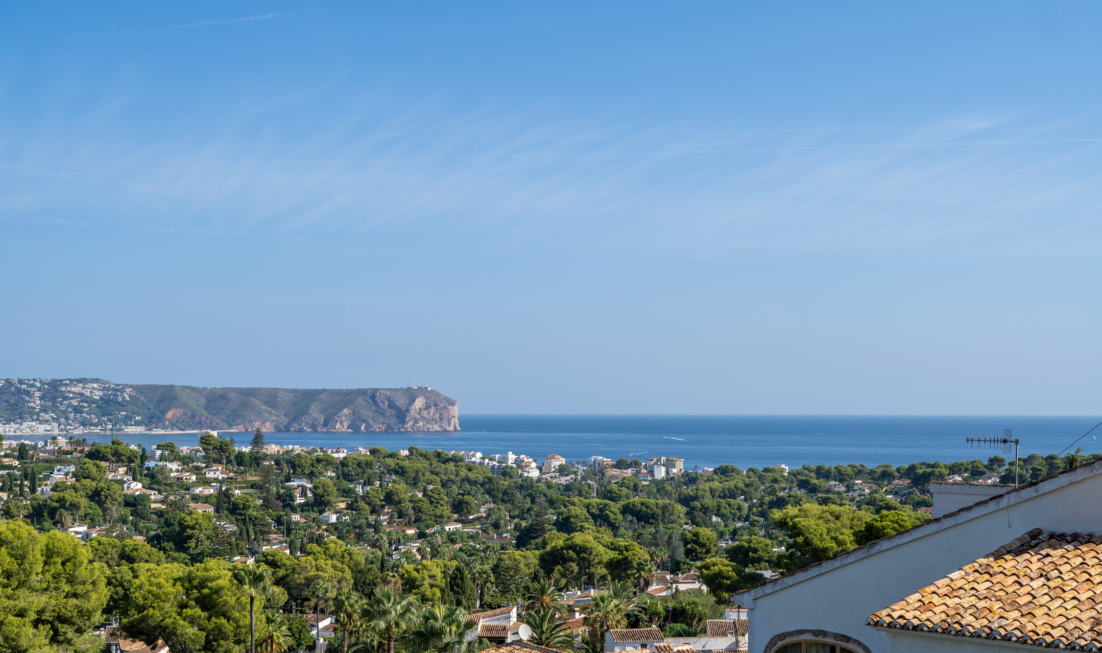 Villa te koop in Jávea met uitzicht op zee, zwembad en toeristische vergunning - Imagen 10