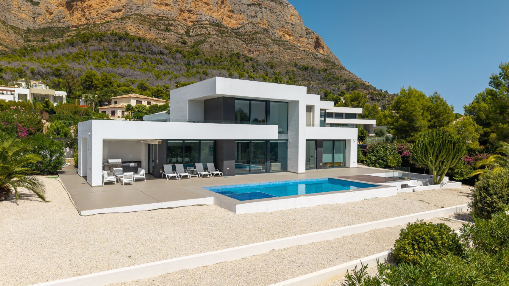 Modern 5 Bedroom Villa in Jávea Montgó - Imagen 2