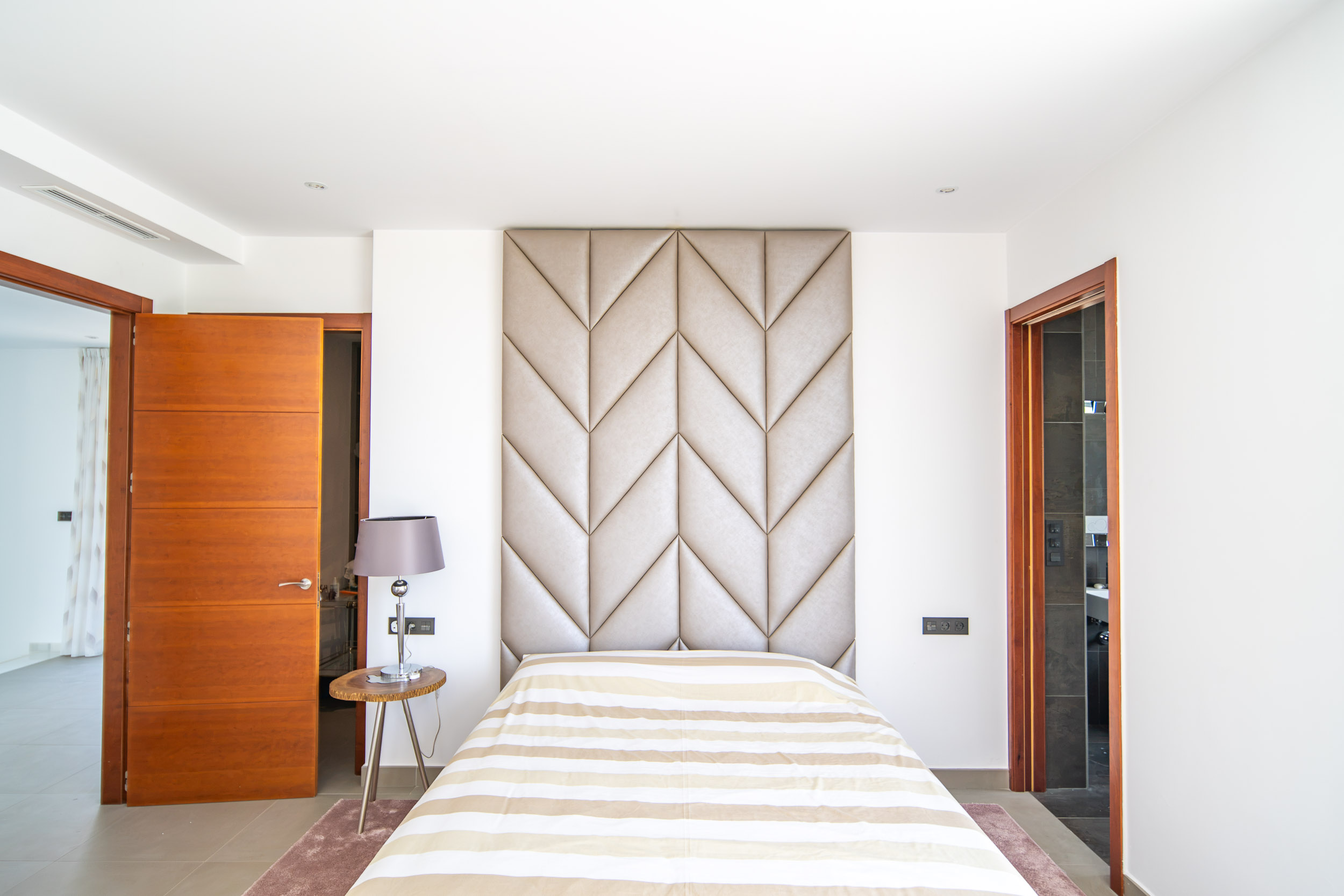 Modern 5 Bedroom Villa in Jávea Montgó - Imagen 37