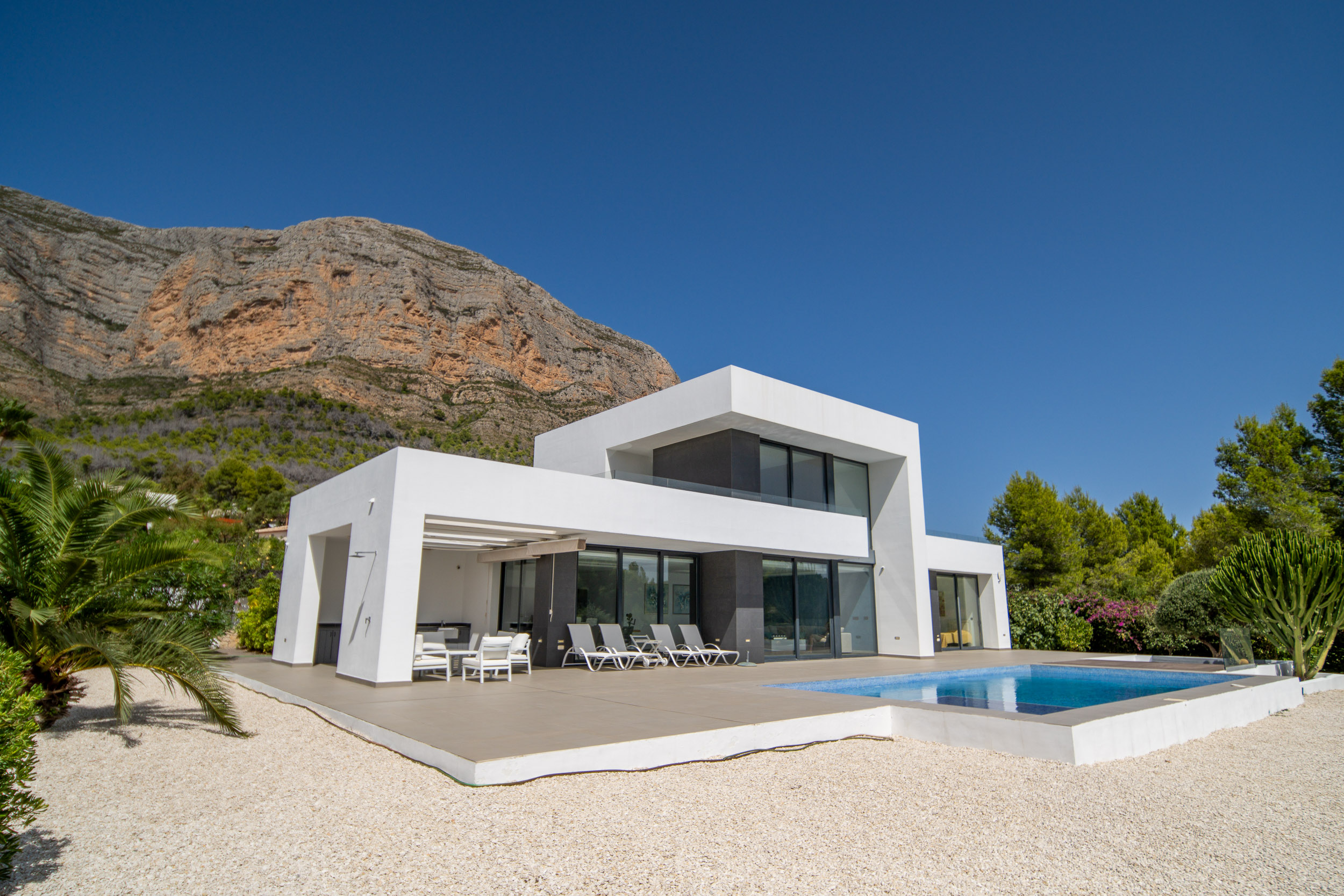 Modern 5 Bedroom Villa in Jávea Montgó - Imagen 44