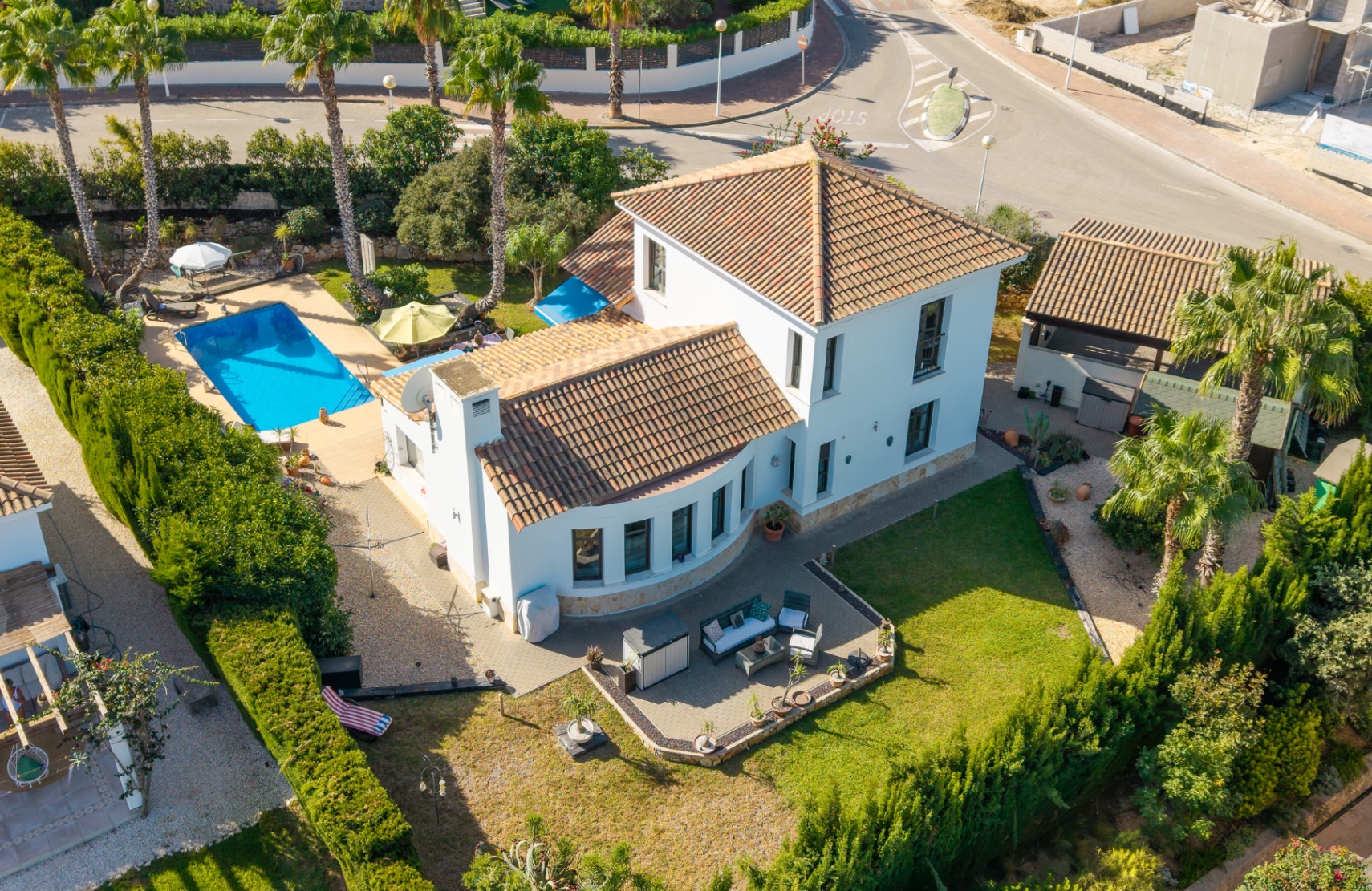 Immaculate 3 Bedroom Villa with Pool & Montgó Views in Jávea