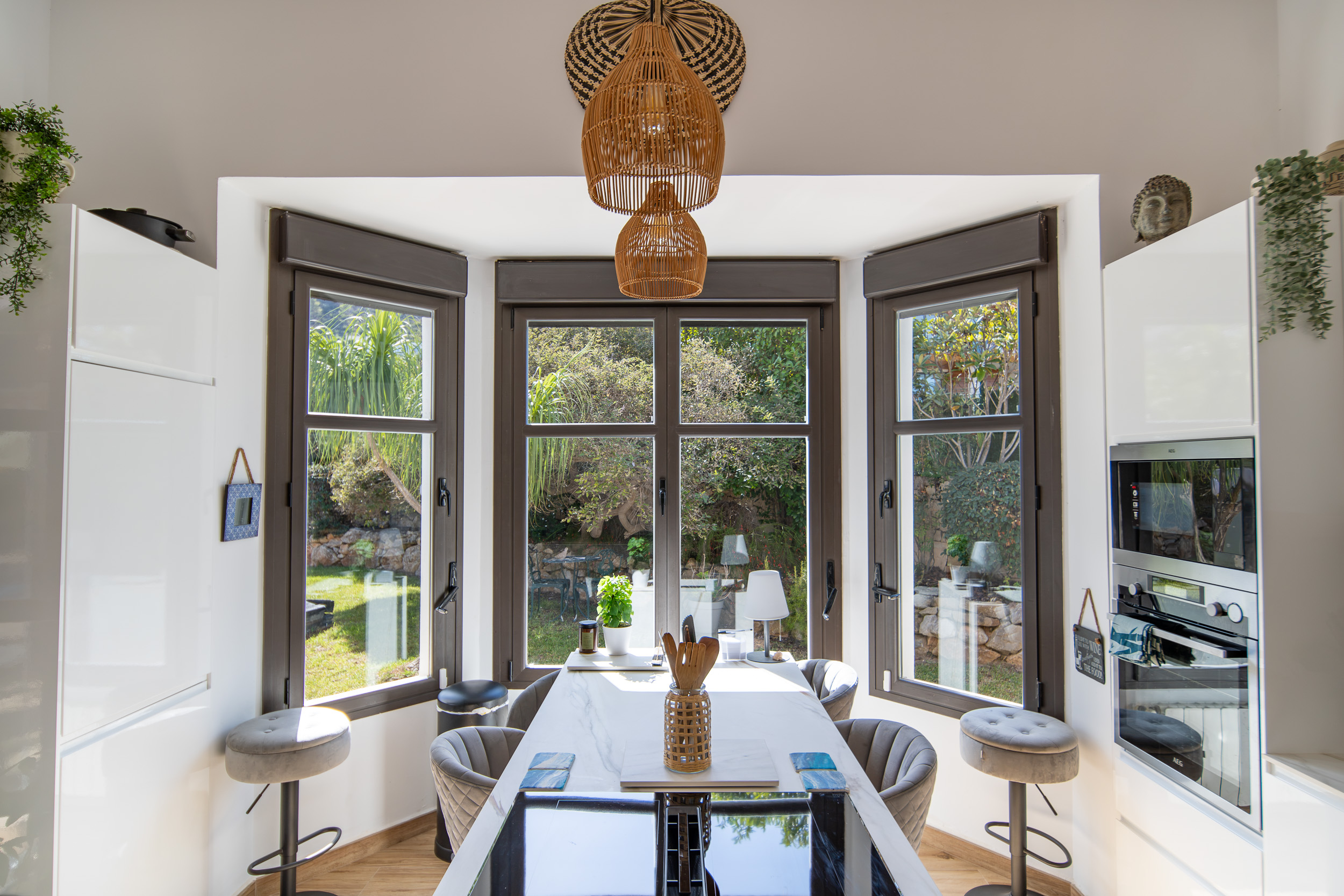 Immaculate 3 Bedroom Villa with Pool & Montgó Views in Jávea