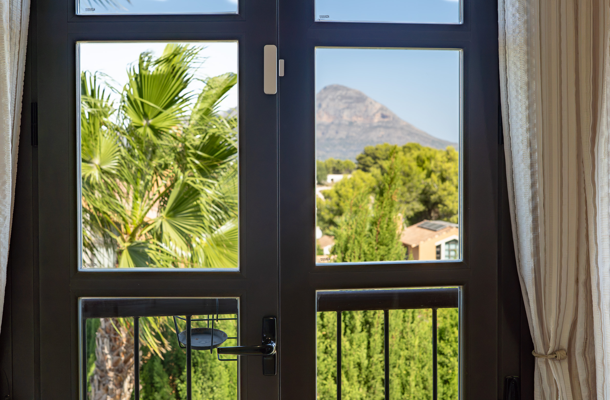 Immaculate 3 Bedroom Villa with Pool & Montgó Views in Jávea
