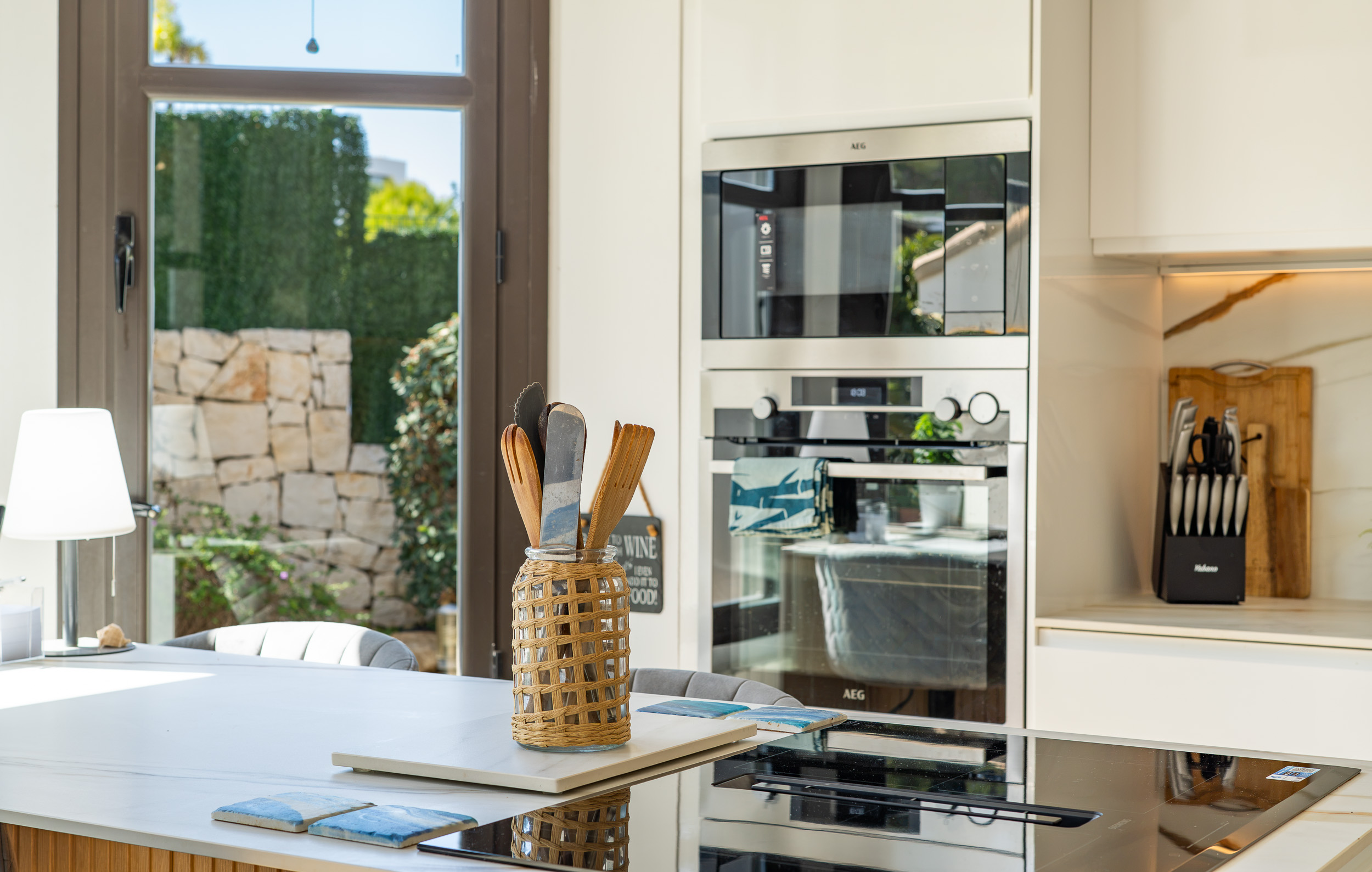 Immaculate 3 Bedroom Villa with Pool & Montgó Views in Jávea