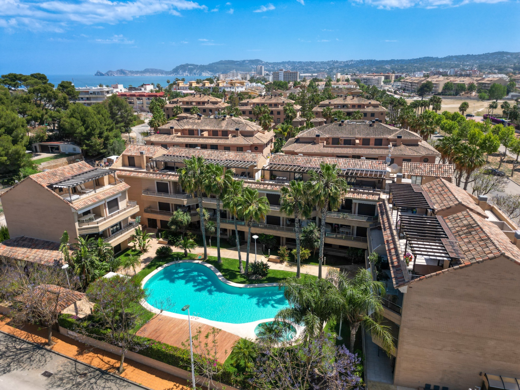 Spacious, Sea View, Penthouse, Three Terraces, Jacuzzi and Jávea.