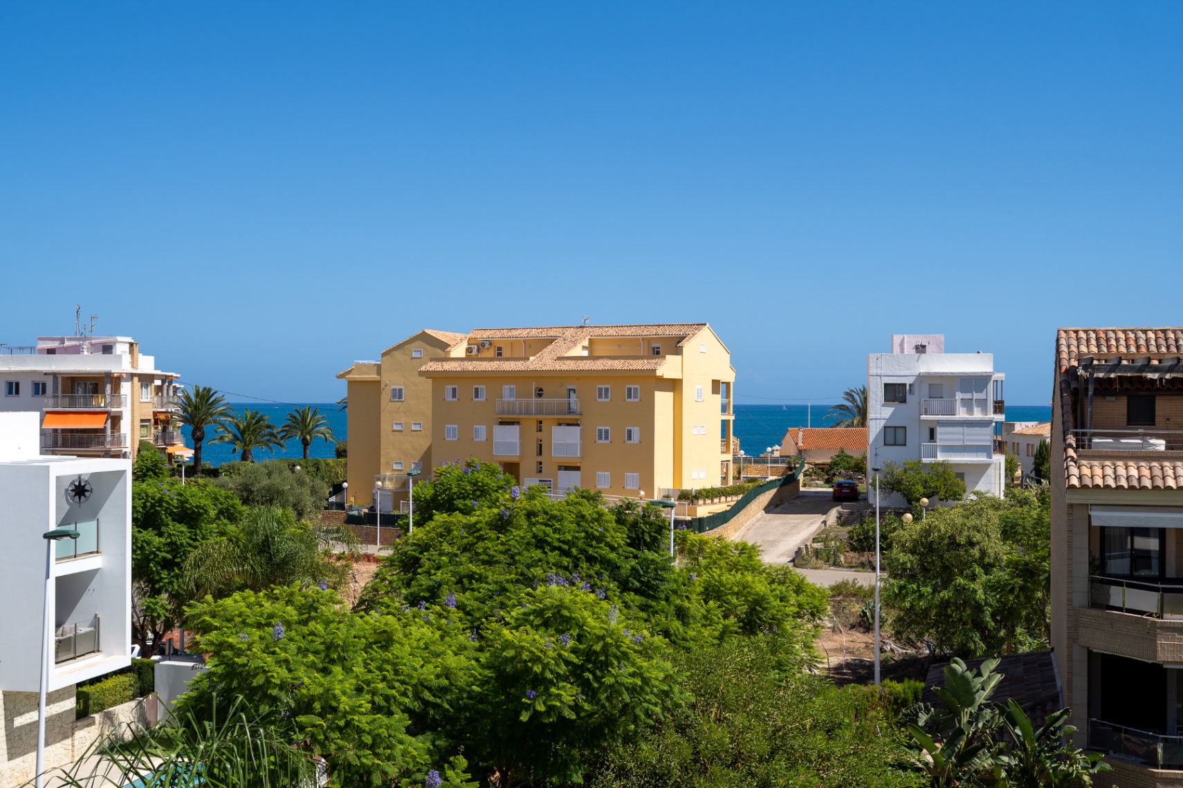 Spacious, Sea View, Penthouse, Three Terraces, Jacuzzi and Jávea.