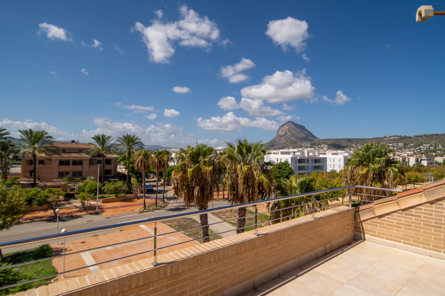 Spacious, Sea View, Penthouse, Three Terraces, Jacuzzi and Jávea.