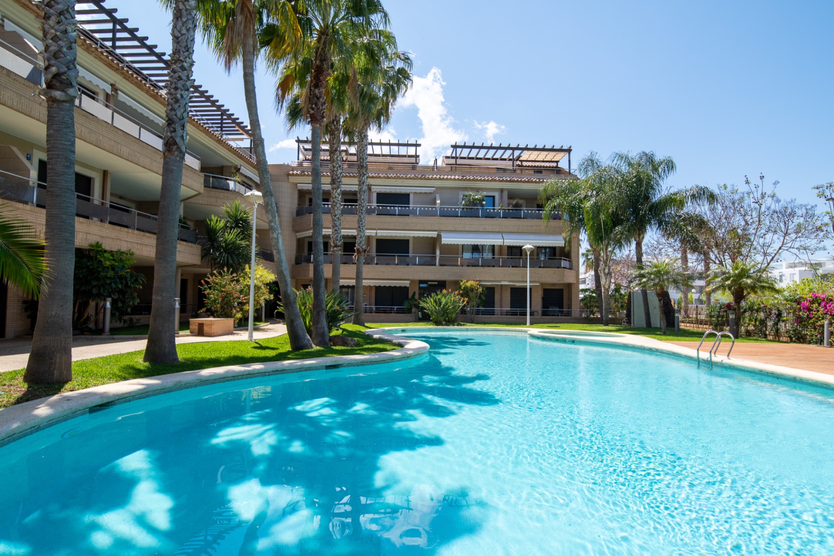 Spacious, Sea View, Penthouse, Three Terraces, Jacuzzi and Jávea.