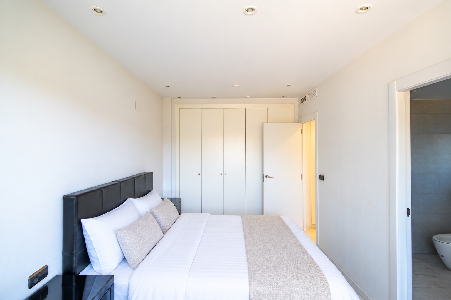 Spacious, Sea View, Penthouse, Three Terraces, Jacuzzi and Jávea.