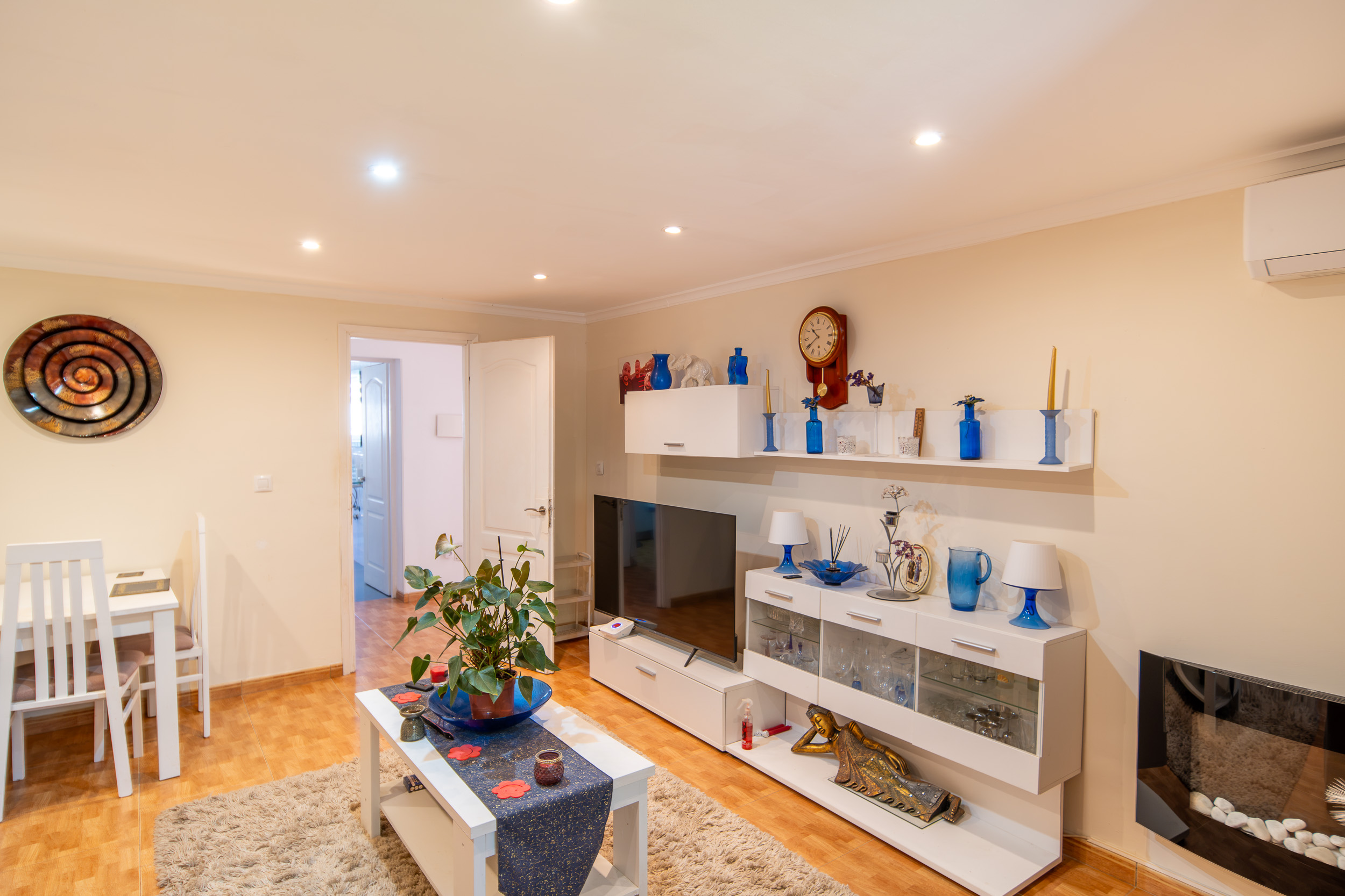 Renovated Golfside Villa with Montgó Views