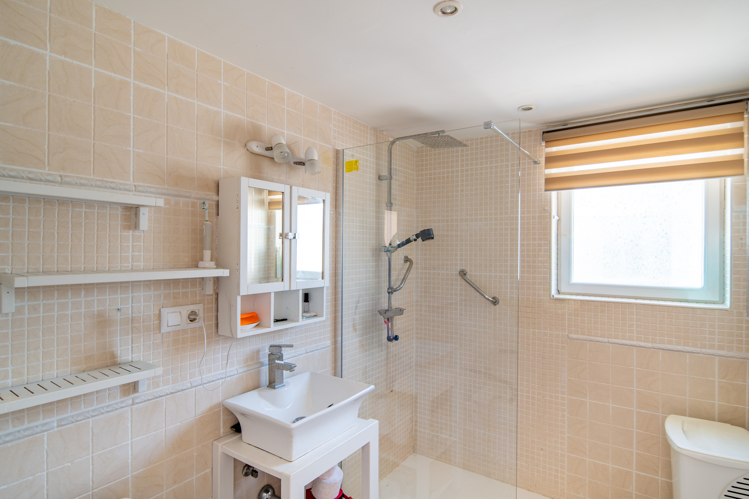 Renovated Golfside Villa with Montgó Views
