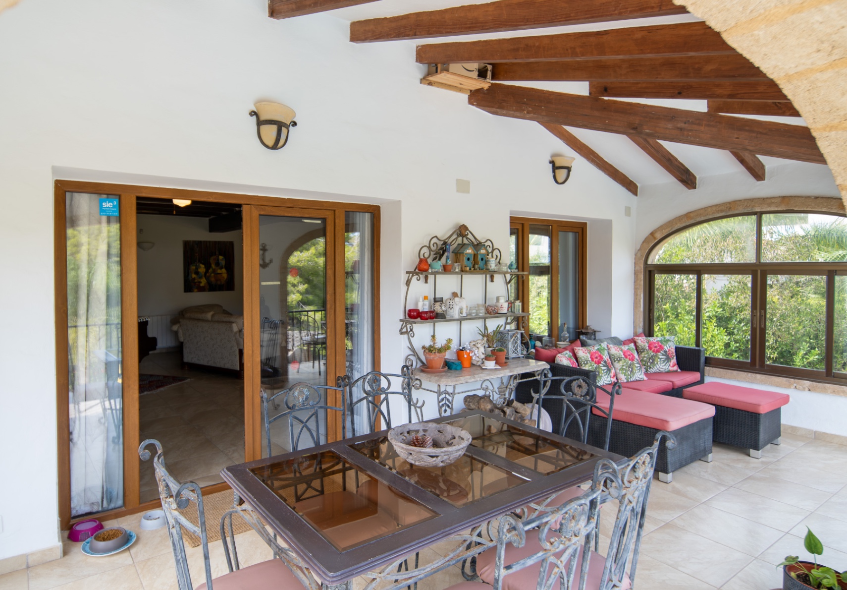 Spacious 5-Bedroom Villa in Adsubia, Jávea with Rental Potential