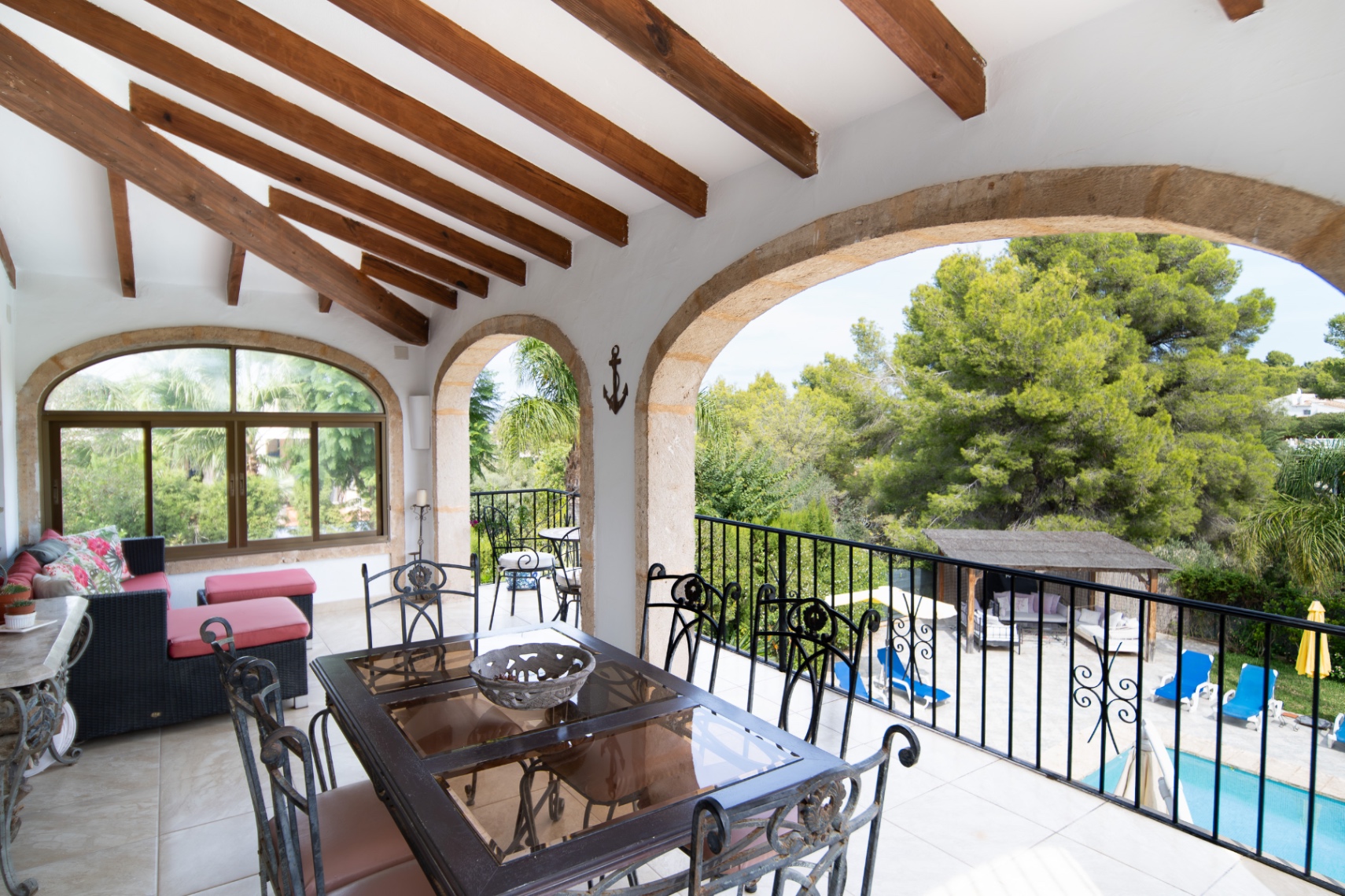 Spacious 5-Bedroom Villa in Adsubia, Jávea with Rental Potential