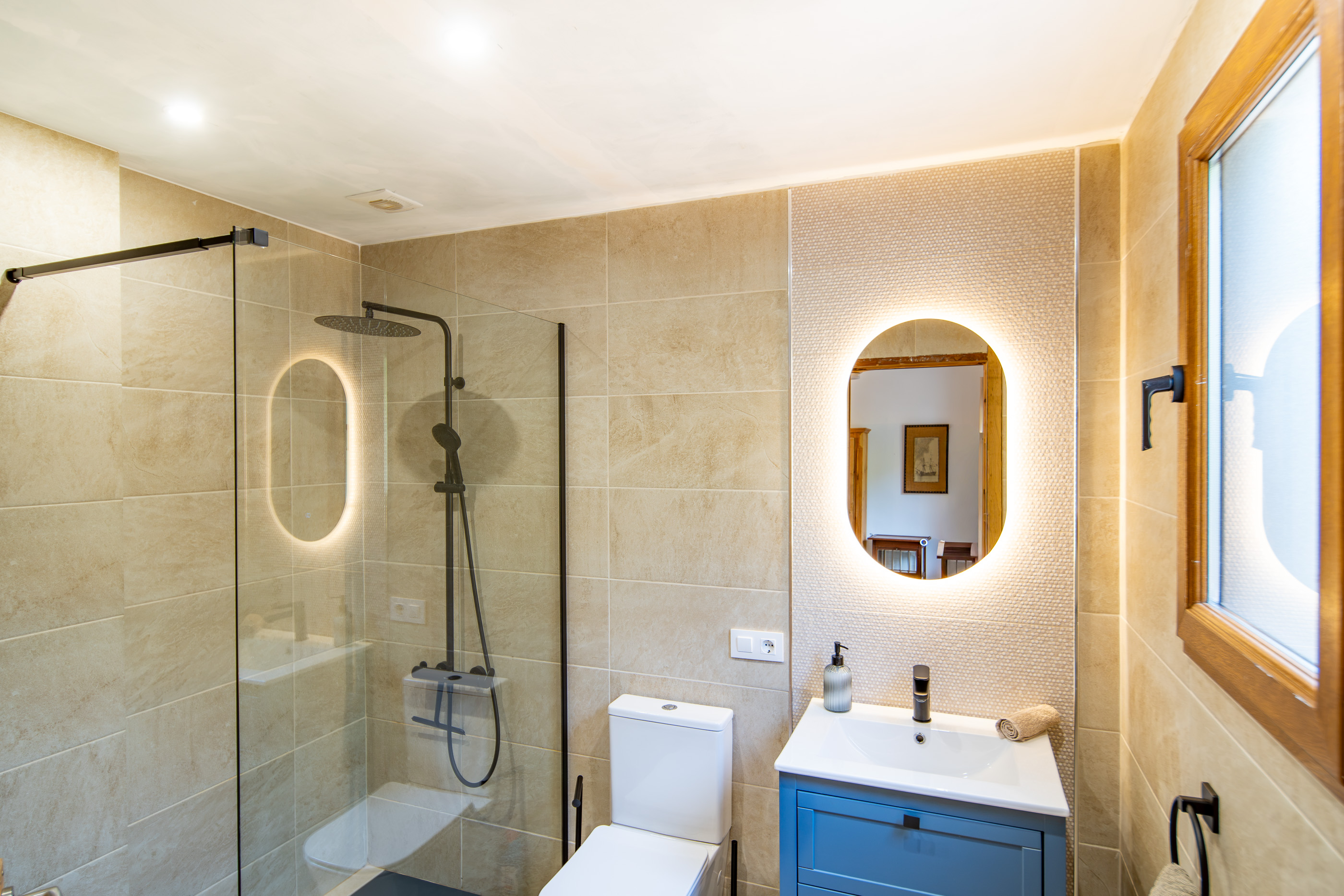 Spacious 5-Bedroom Villa in Adsubia, Jávea with Rental Potential
