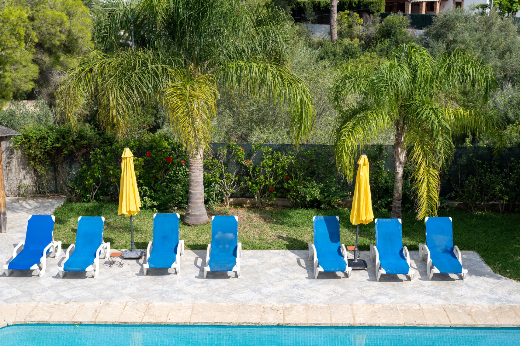 Spacious 5-Bedroom Villa in Adsubia, Jávea with Rental Potential
