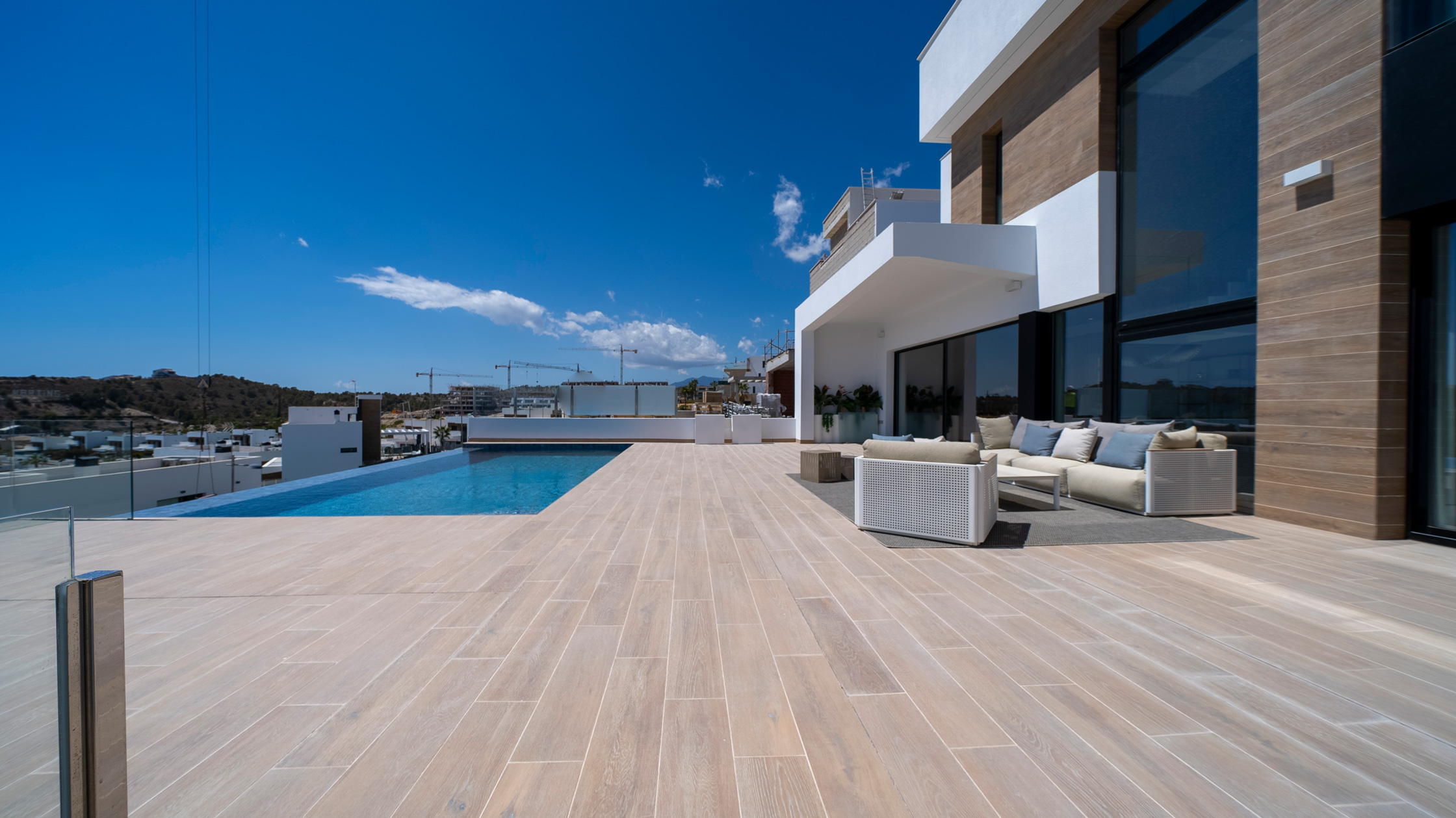 Villas neuves avec piscine à débordement à Finestrat, Benidorm. - Imagen 1
