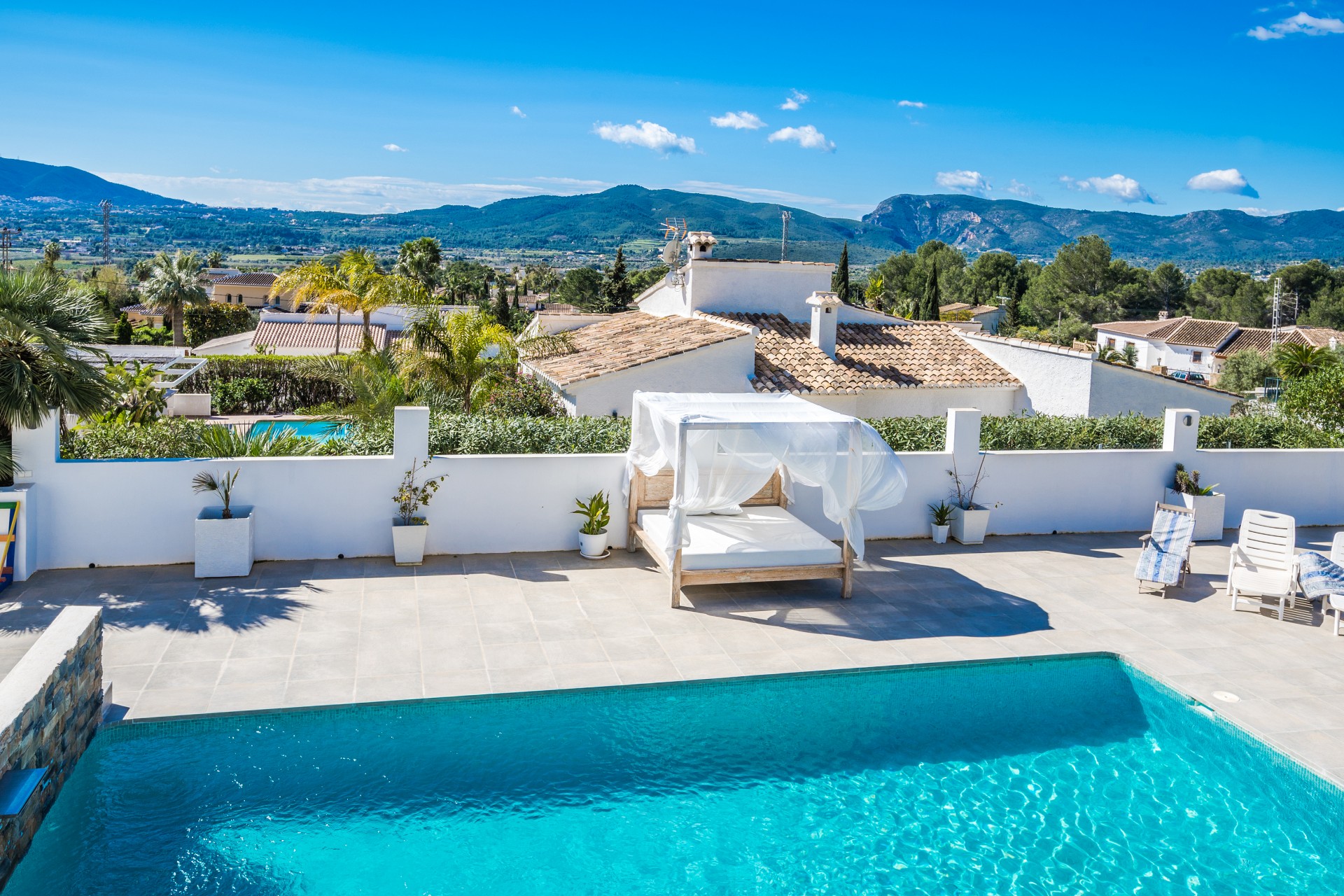 Grote gereformeerde luxe Montgo villa te koop