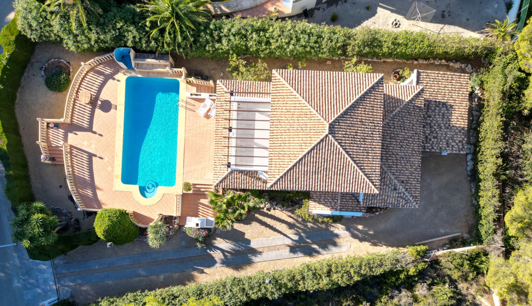 Rustige villa met vier slaapkamers te koop in El Cabo