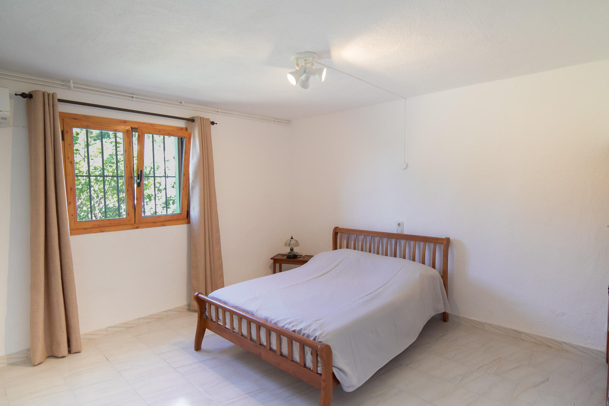 Villa española atemporal de cinco dormitorios en venta en Montgó