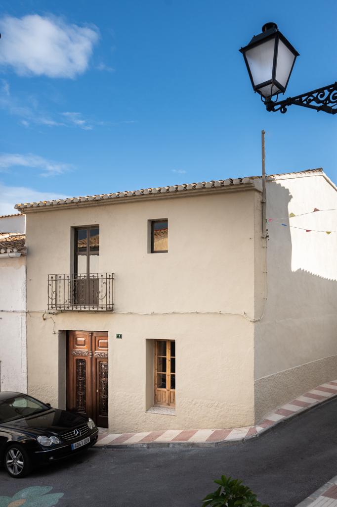 Reformed Townhouse Minutes From Javea