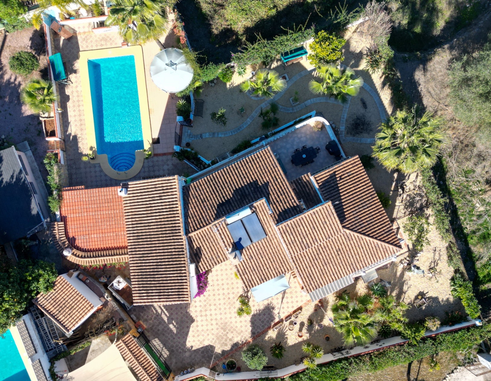 Villa met zeezicht te koop in de buurt van het strand van Arenal in Javea