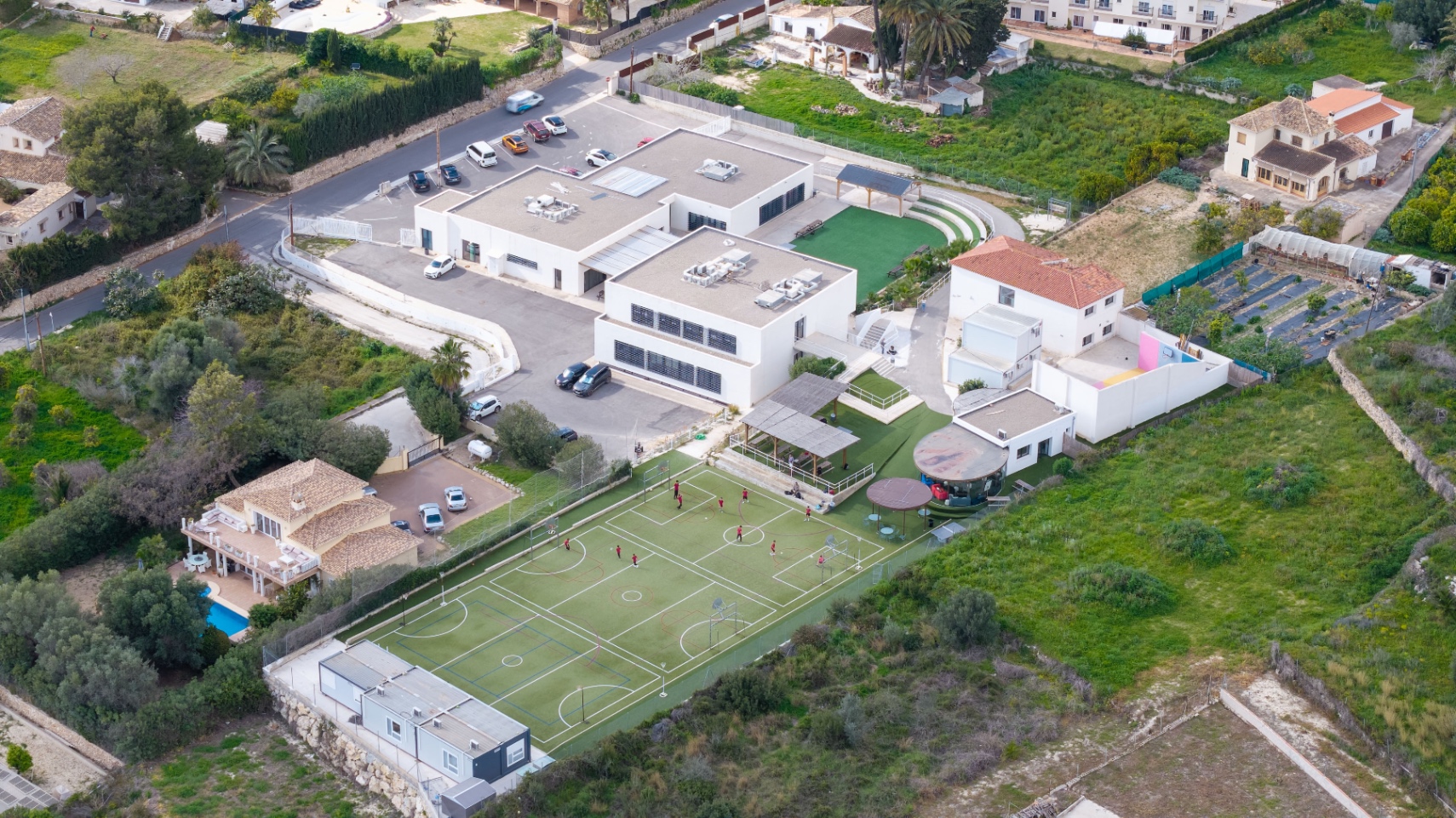 Investment Opportunity - XIC School Building For Sale