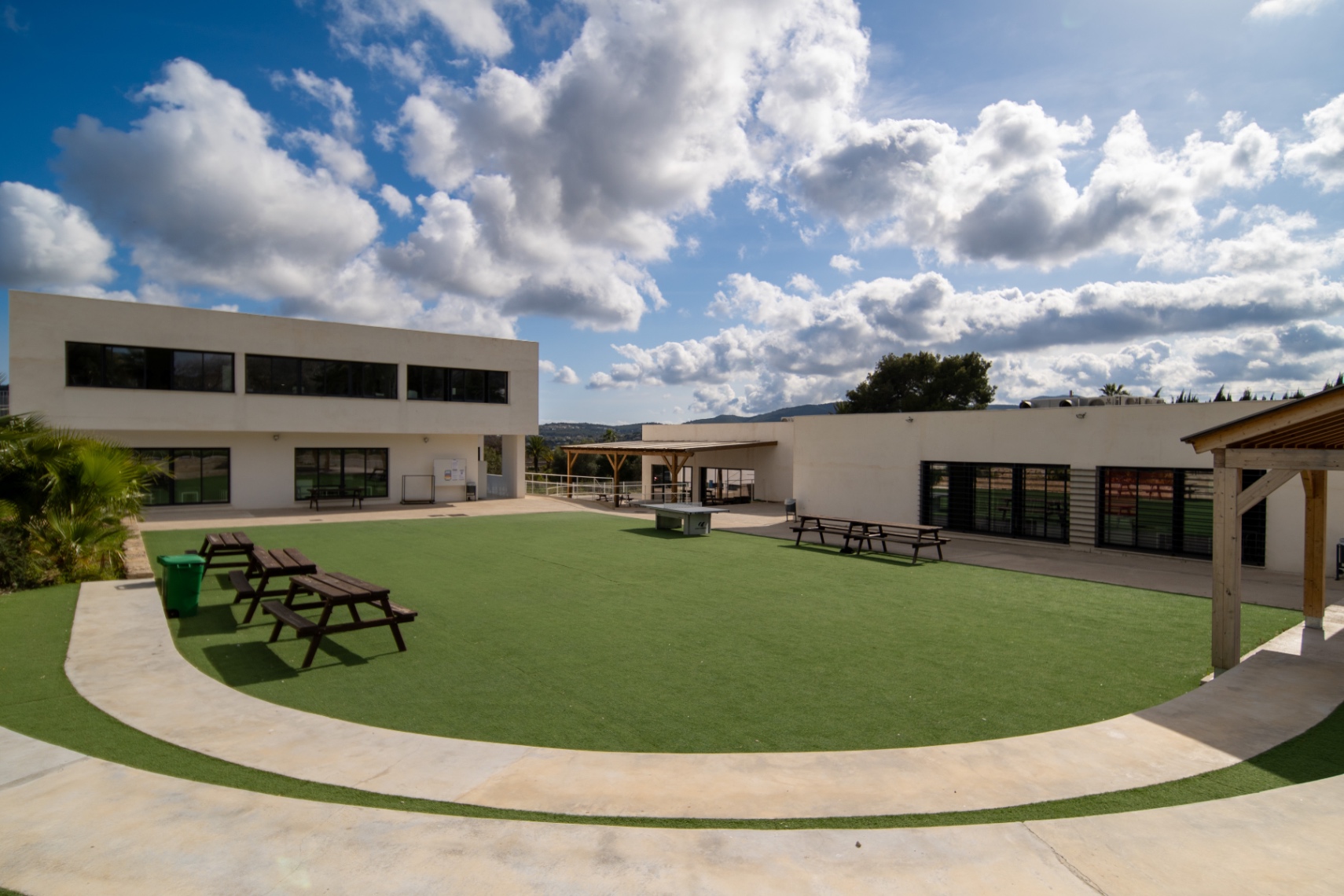 Investment Opportunity - XIC School Building For Sale