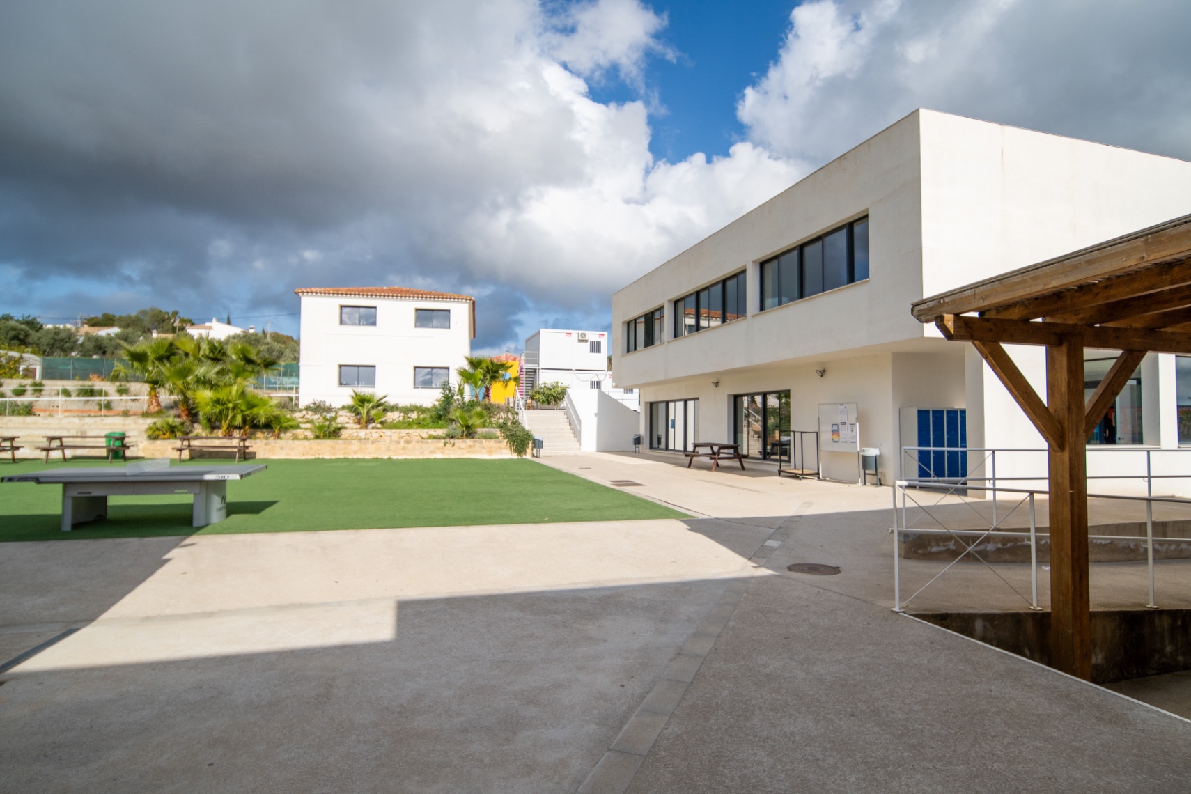 Investment Opportunity - XIC School Building For Sale