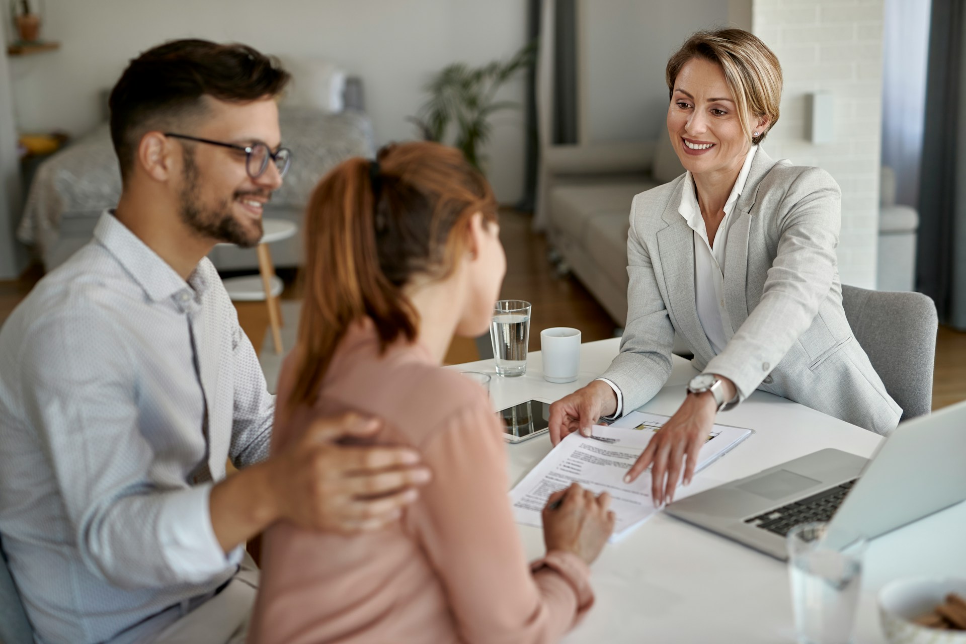 How To Choose A Real Estate Agent In Javea Without Feeling Overwhelmed