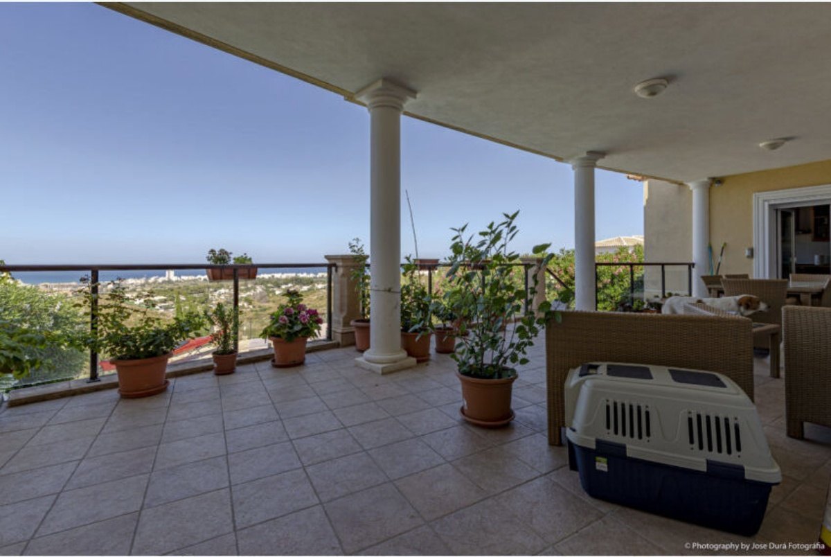 Villa de lujo con vistas al mar de ocho camas en venta en Jávea