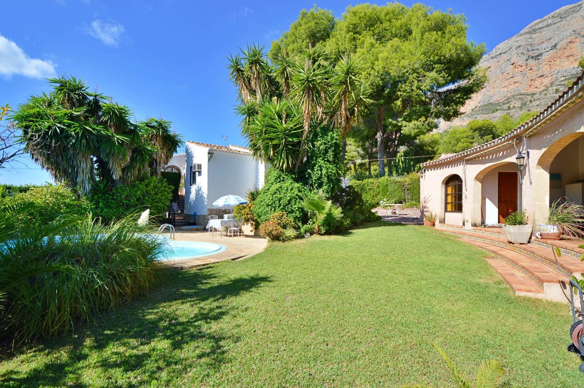 Four Bedroom Villa For Sale on Montgo