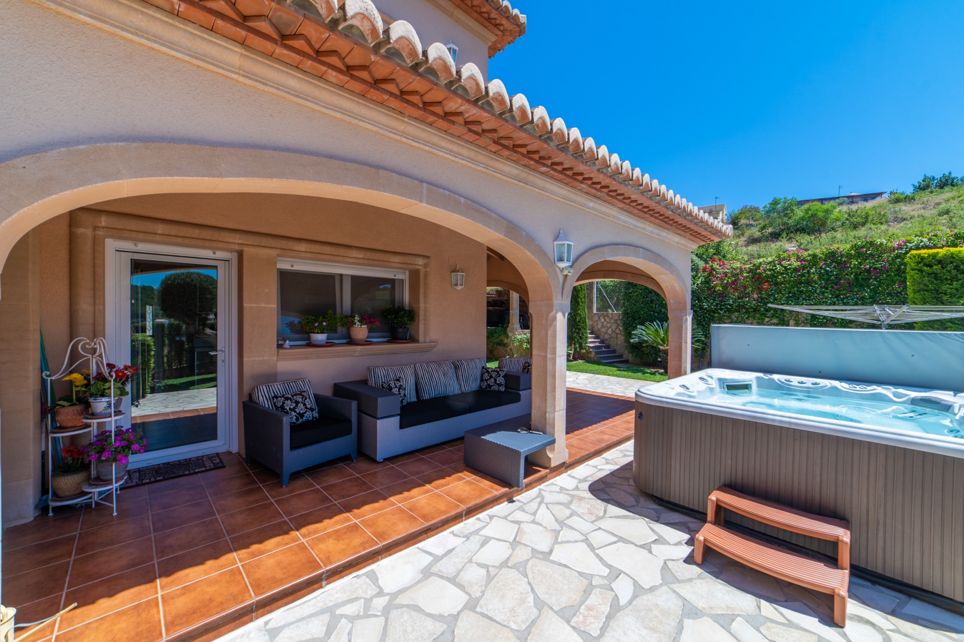 Beautiful Panoramic Sea View Villa For Sale in Javea