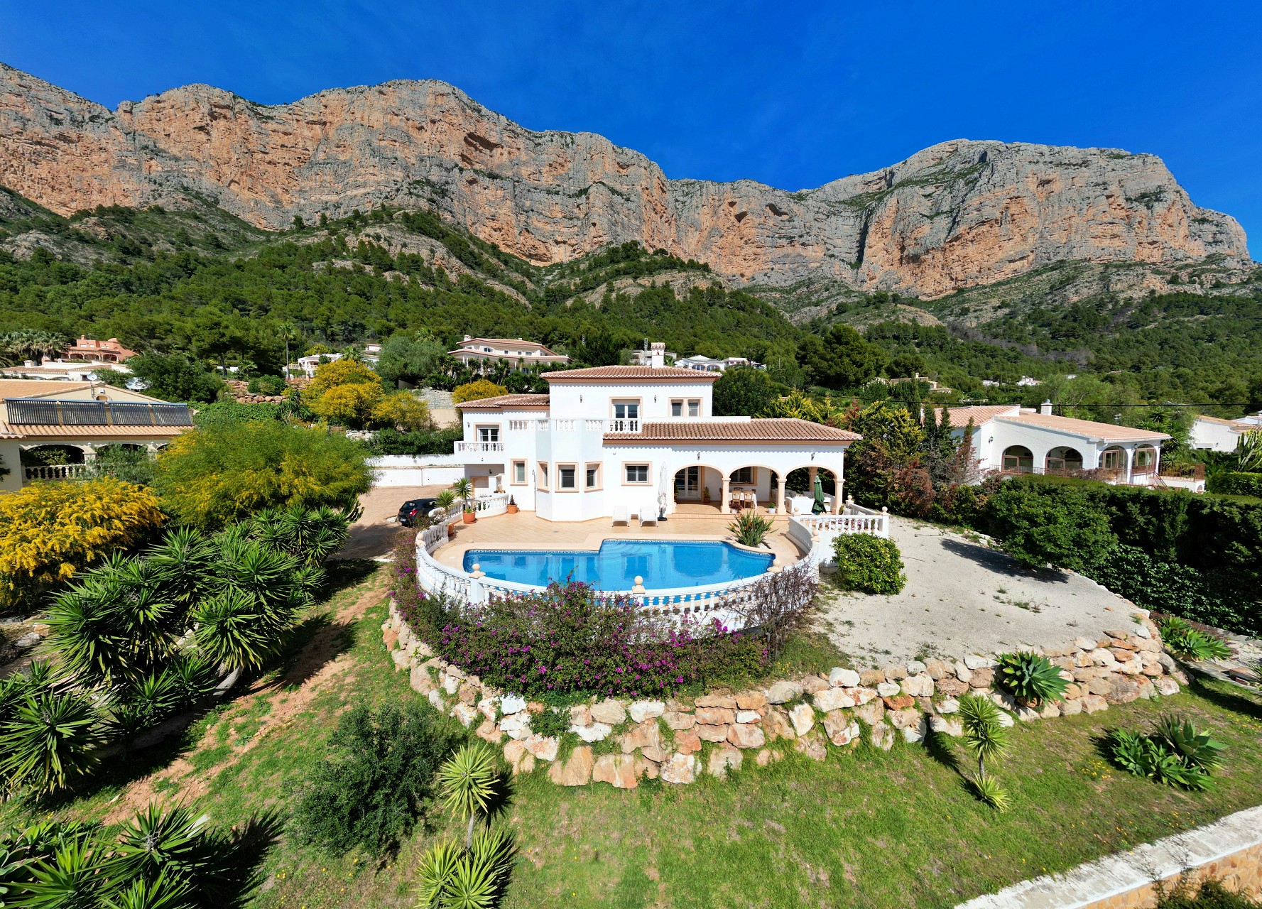Prachtige villa te koop op Montgo in Javea
