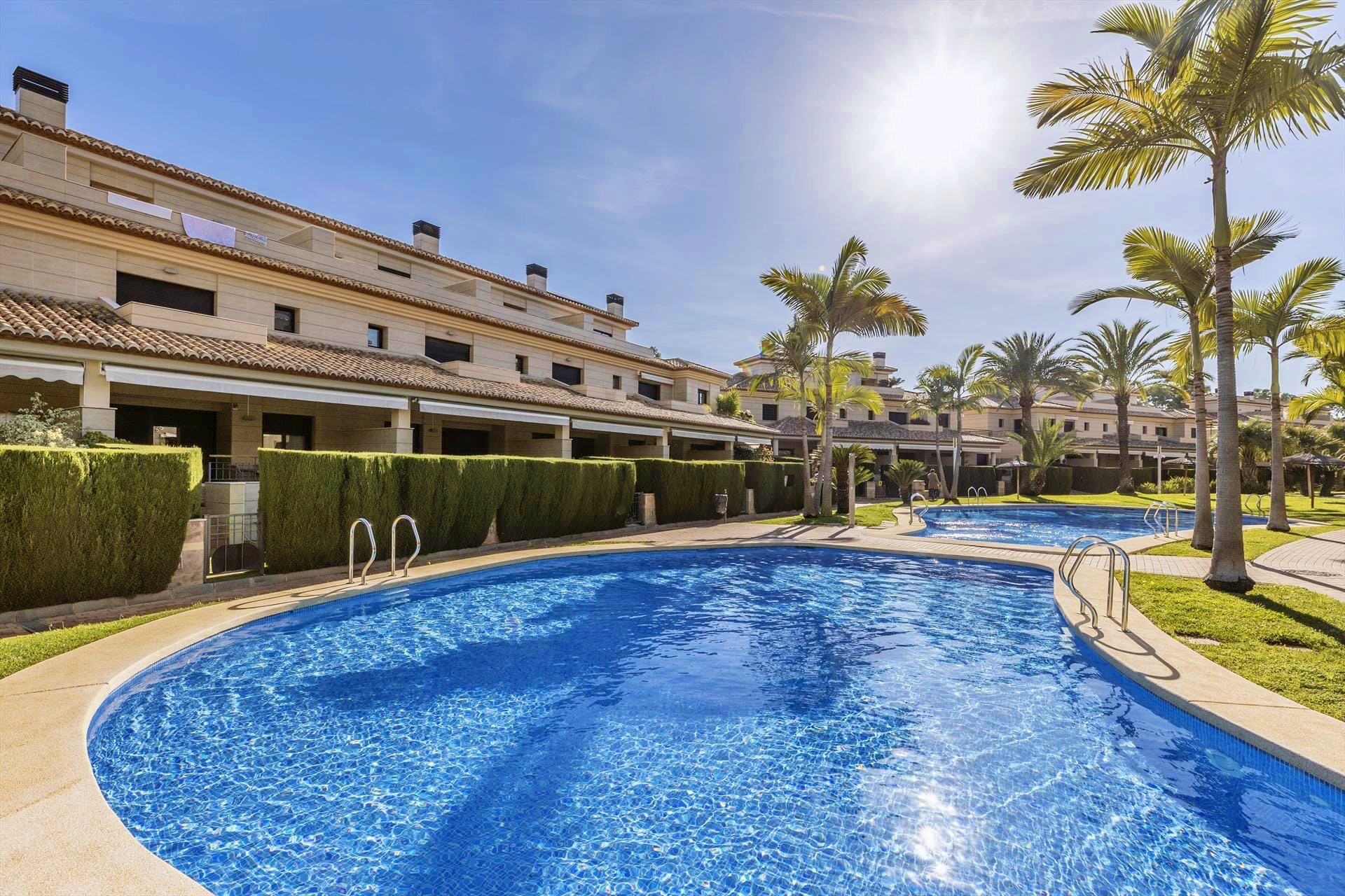 Four Bedroom Townhouse For Sale In Jardines Del Gorgos.